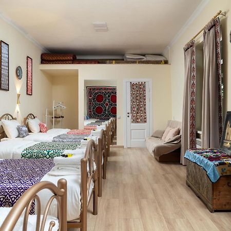 Green Yard Boutique Guesthouse Tasjkent Eksteriør billede