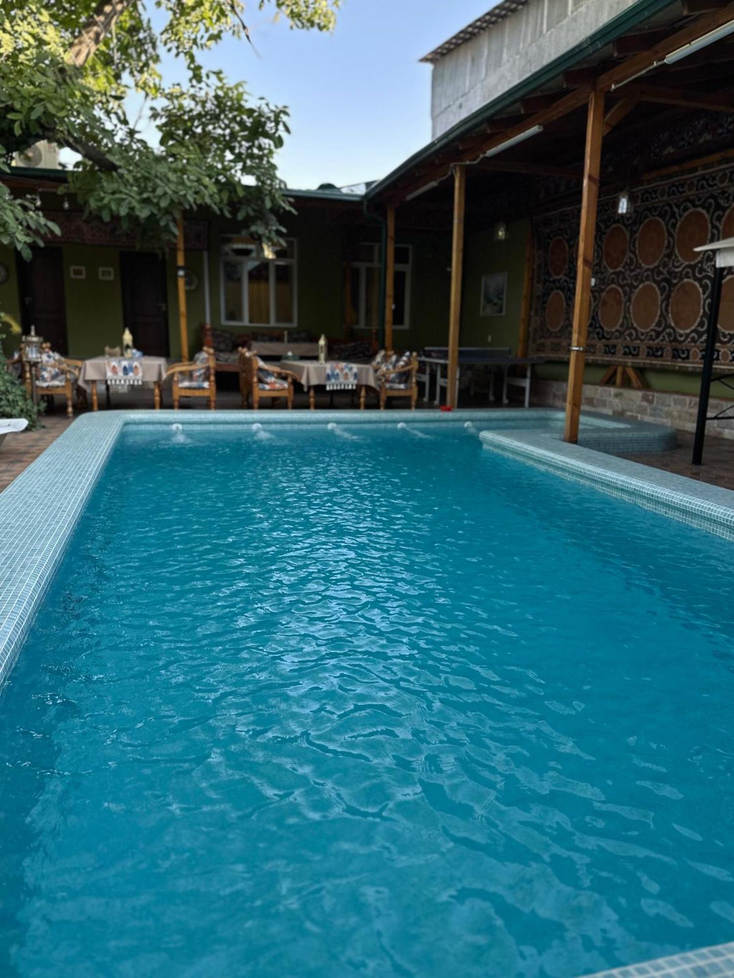 Green Yard Boutique Guesthouse Tasjkent Eksteriør billede