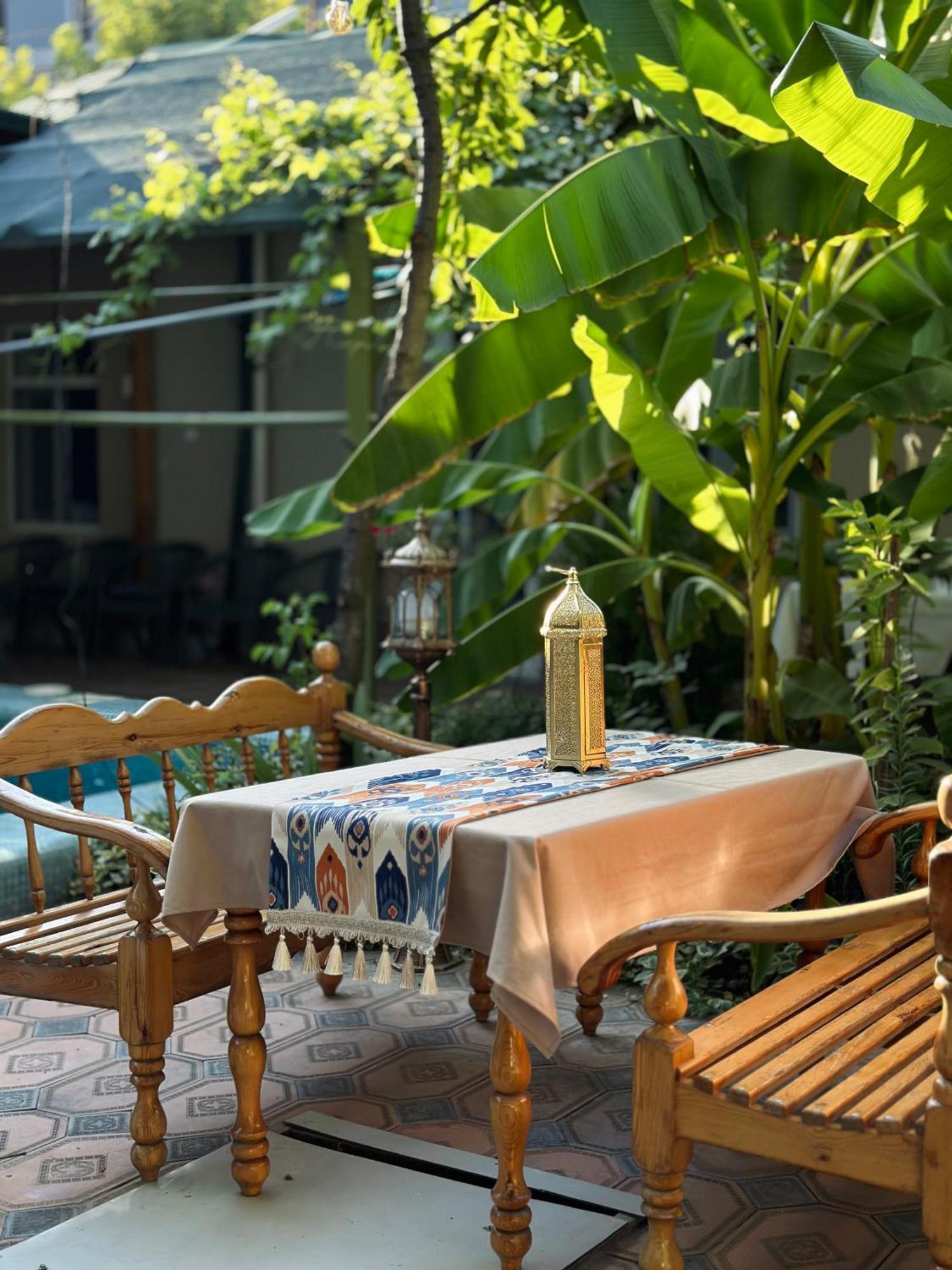 Green Yard Boutique Guesthouse Tasjkent Eksteriør billede