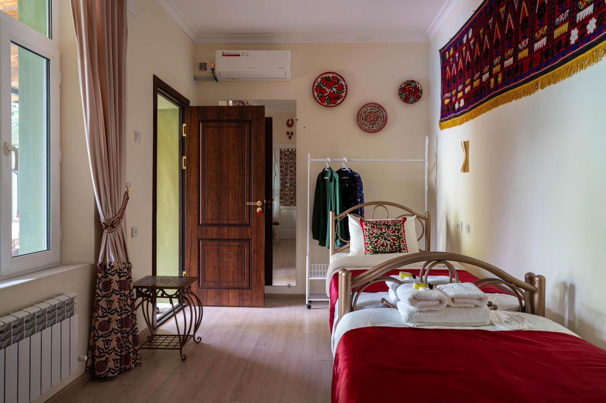 Green Yard Boutique Guesthouse Tasjkent Eksteriør billede